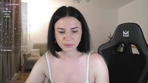 Snapshot of kate124680 chatting on February 25, 12:36 am kate124680 online show from February 25, 12:36 am