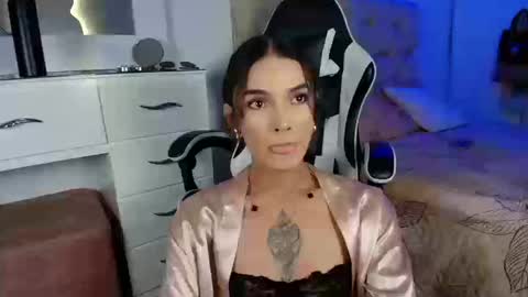 kate_bmoss_ online show from September 25, 1:42 am