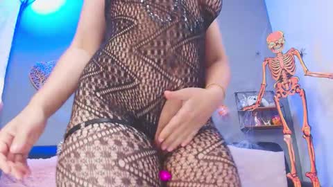 Snapshot of kateadamss1 chatting on October 11, 8:18 pm KateAdams online show from October 11, 8:18 pm