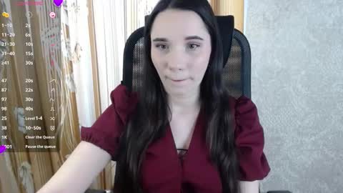 Snapshot of katecrash chatting on March 7, 10:13 am YourKate online show from March 7, 10:13 am