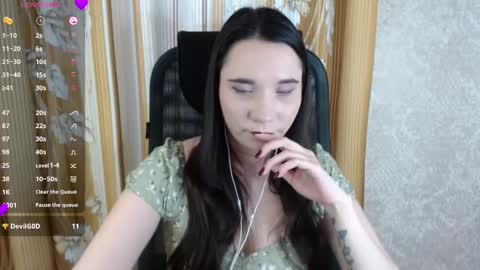 Snapshot of katecrash chatting on March 11, 1:45 pm YourKate online show from March 11, 1:45 pm