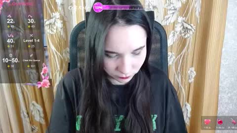 Snapshot of katecrash chatting on November 14, 11:53 am YourKate online show from November 14, 11:53 am