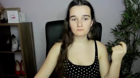 Snapshot of katedesire chatting on December 8, 2:30 pm Kate online show from December 8, 2:30 pm