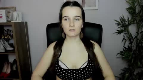 Snapshot of katedesire chatting on January 18, 1:51 pm Kate online show from January 18, 1:51 pm