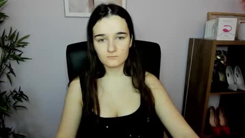 Snapshot of katedesire chatting on February 9, 7:27 am Kate online show from February 9, 7:27 am