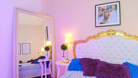 katee Martinez online show from September 13, 7:13 pm