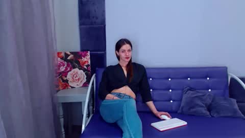 Snapshot of katerinarx chatting on November 27, 9:33 am KaterinaRX online show from November 27, 9:33 am