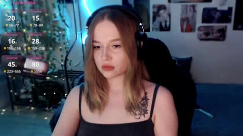 Lisa online show from December 19, 8:44 pm