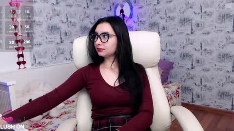 Snapshot of katexlove233 chatting on February 4, 8:35 am Kate online show from February 4, 8:35 am