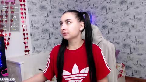 Snapshot of katexlove233 chatting on March 11, 8:20 am Kate online show from March 11, 8:20 am