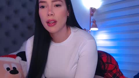 Snapshot of kathalove_1 chatting on December 9, 5:40 am Klove online show from December 9, 5:40 am