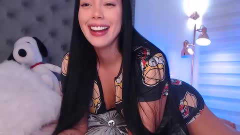 Snapshot of kathalove_1 chatting on February 19, 6:44 am Klove online show from February 19, 6:44 am