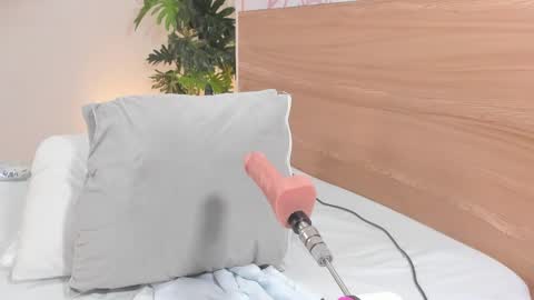 Emma online show from December 3, 5:31 am