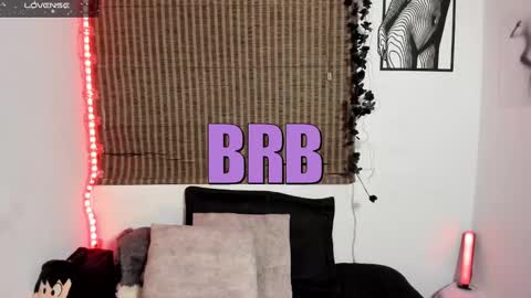 Snapshot of kathhoney1 chatting on January 31, 6:24 am Kath online show from January 31, 6:24 am