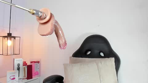 Snapshot of kathy_naughty1 chatting on December 4, 3:10 pm Khaty online show from December 4, 3:10 pm