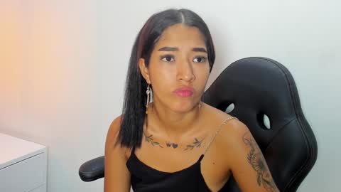 Snapshot of kathy_naughty1 chatting on January 17, 12:10 pm Khaty online show from January 17, 12:10 pm