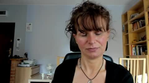 Snapshot of kathysky40 chatting on October 25, 1:51 pm KATHY online show from October 25, 1:51 pm