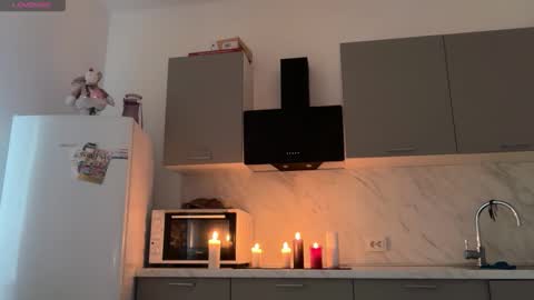 Snapshot of katie________ chatting on October 16, 10:38 am Katienext stream online show from October 16, 10:38 am