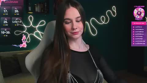 Snapshot of katie_taylorr chatting on September 27, 9:31 pm Katie online show from September 27, 9:31 pm