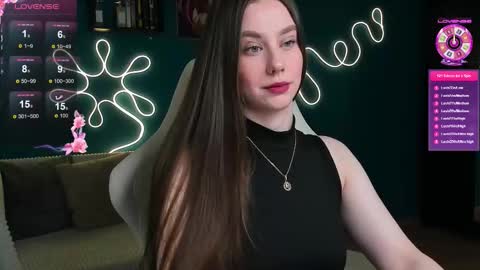 Snapshot of katie_taylorr chatting on October 23, 2:44 am Katie online show from October 23, 2:44 am