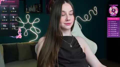 Snapshot of katie_taylorr chatting on November 7, 11:27 pm Katie online show from November 7, 11:27 pm