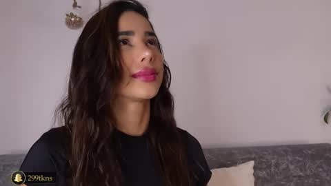 Snapshot of katiecruz_ chatting on October 10, 10:14 am Katie online show from October 10, 10:14 am