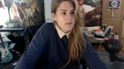 Katie online show from December 12, 5:10 am