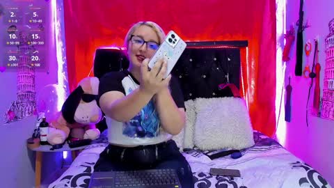 SHARON  KATIEE online show from January 29, 2:30 am