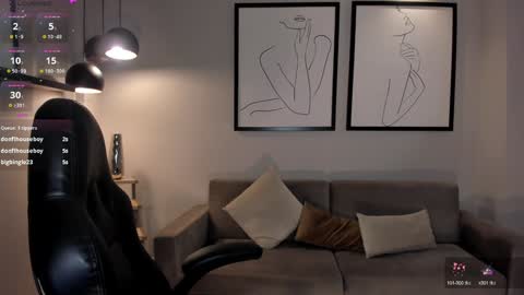 Kate Stonne online show from January 18, 9:45 am