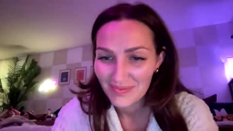 Snapshot of katincali chatting on December 19, 5:25 am katincali online show from December 19, 5:25 am