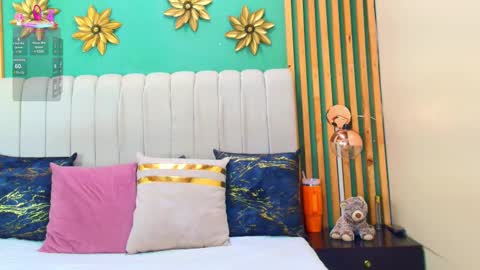 K A T L Y N  online show from March 2, 5:14 pm