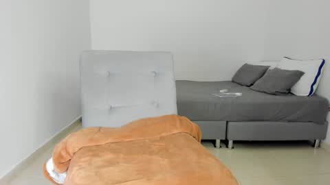 Follow me on instagram and twitter as correaktnees online show from January 7, 10:01 am