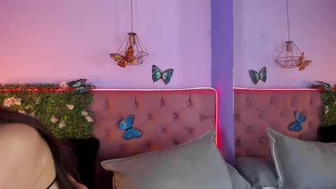 Snapshot of katniss_lovee_ chatting on March 11, 11:44 am .... Katniss .... online show from March 11, 11:44 am