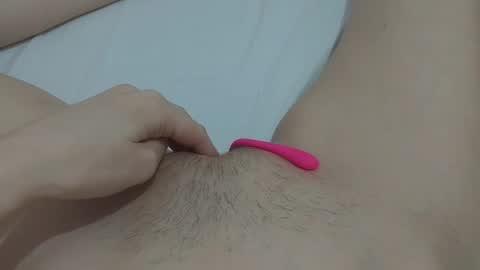 katrina  dont forget to give me thumbs up online show from January 9, 3:04 am