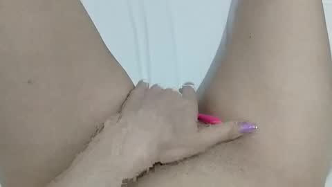 katrina  dont forget to give me thumbs up online show from December 15, 6:56 pm