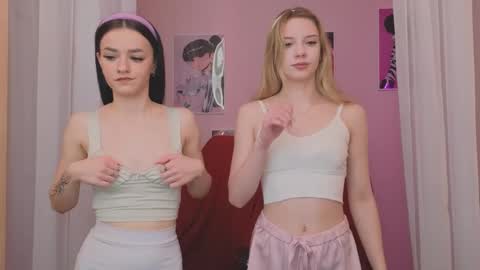 katt_yy online show from February 23, 12:37 pm