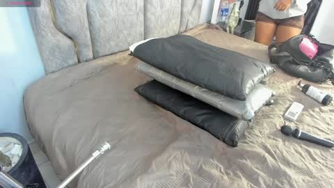 Katerine online show from February 2, 3:32 am