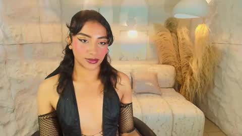 Snapshot of katty_berry_r chatting on November 21, 8:29 pm Katty online show from November 21, 8:29 pm