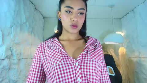 Snapshot of katty_berry_r chatting on November 23, 7:57 pm Katty online show from November 23, 7:57 pm