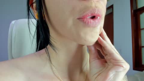 Snapshot of katty_mouth chatting on January 7, 12:24 am Katty online show from January 7, 12:24 am