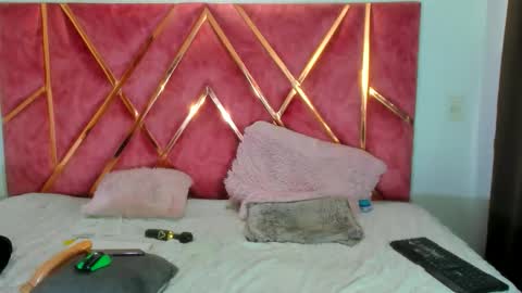 Snapshot of katty_sanz1 chatting on October 19, 11:55 am katty sanz1 online show from October 19, 11:55 am