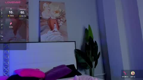 Snapshot of katy_bliss chatting on September 28, 7:52 pm katy_bliss online show from September 28, 7:52 pm