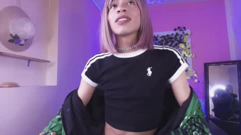 Snapshot of katy_bratz chatting on October 26, 2:39 am Katy online show from October 26, 2:39 am