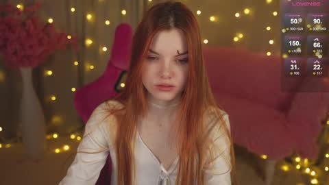 Snapshot of katy_ethereal chatting on December 2, 2:09 am Katy - online show from December 2, 2:09 am