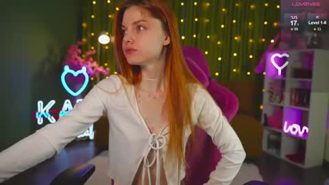 Snapshot of katy_ethereal chatting on February 24, 2:40 am Katy - online show from February 24, 2:40 am