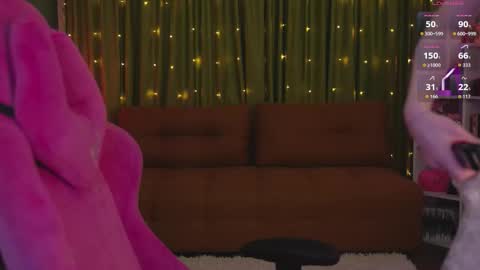 Snapshot of katy_ethereal chatting on September 22, 2:57 am Katy - online show from September 22, 2:57 am