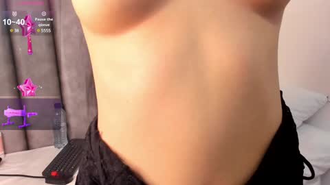 Snapshot of katy_thompson_ chatting on January 5, 6:46 am Katherin online show from January 5, 6:46 am