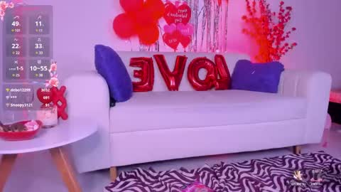 Snapshot of katya_rogerss chatting on February 15, 12:59 am katya online show from February 15, 12:59 am