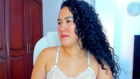 Snapshot of katyajhonss chatting on January 17, 11:18 pm KATYAJHONSS online show from January 17, 11:18 pm