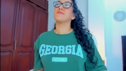 Snapshot of katyajhonss chatting on February 17, 1:58 am KATYAJHONSS online show from February 17, 1:58 am